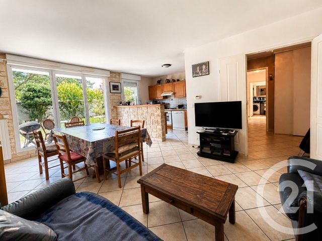 Appartement F3 à vendre - 3 pièces - 63.72 m2 - ST MAUR DES FOSSES - 94 - ILE-DE-FRANCE - Century 21 Concordance Immobilier