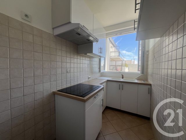 Appartement F2 à louer - 2 pièces - 39.38 m2 - ST MAUR DES FOSSES - 94 - ILE-DE-FRANCE - Century 21 Concordance Immobilier