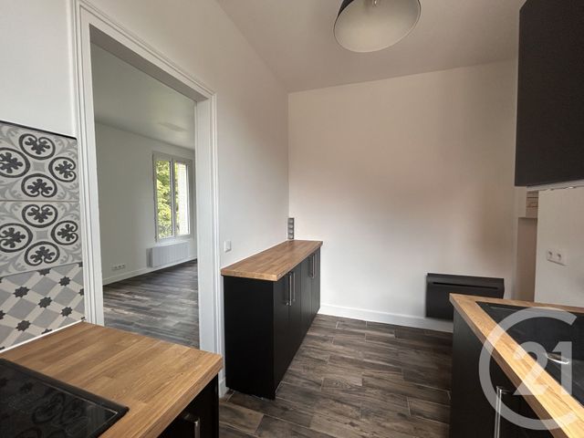 Appartement F2 à louer - 2 pièces - 40.98 m2 - ST MAUR DES FOSSES - 94 - ILE-DE-FRANCE - Century 21 Concordance Immobilier