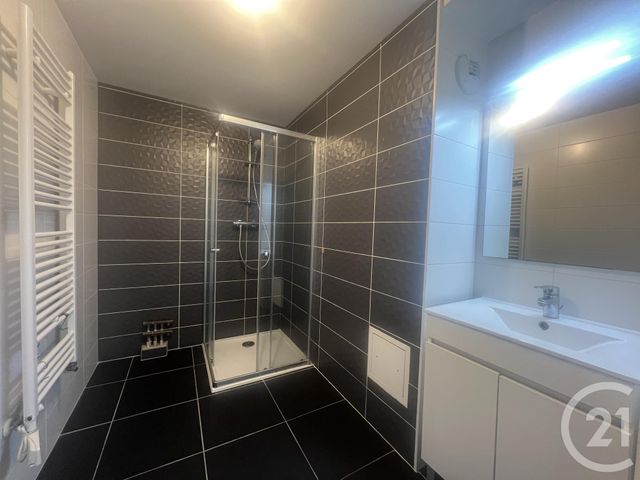 Appartement F3 à louer - 3 pièces - 65.67 m2 - ST MAUR DES FOSSES - 94 - ILE-DE-FRANCE - Century 21 Concordance Immobilier