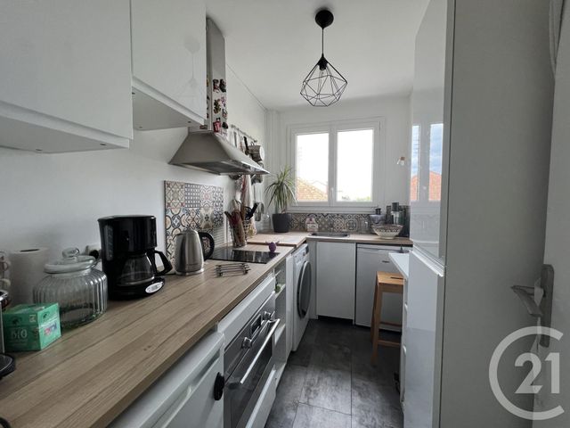 Appartement F1 à louer - 1 pièce - 34.03 m2 - ST MAUR DES FOSSES - 94 - ILE-DE-FRANCE - Century 21 Concordance Immobilier