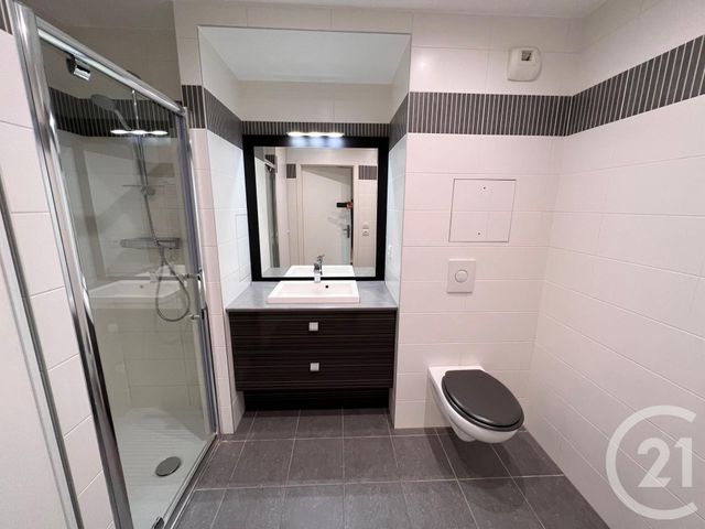 Appartement F2 à louer - 2 pièces - 42.46 m2 - MONTROUGE - 92 - ILE-DE-FRANCE - Century 21 Concordance Immobilier