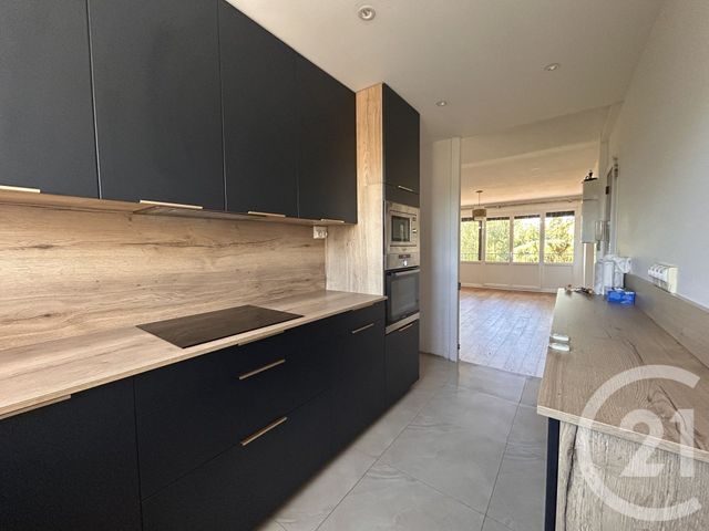 Appartement F4 à louer - 4 pièces - 76.03 m2 - LA VARENNE ST HILAIRE - 94 - ILE-DE-FRANCE - Century 21 Concordance Immobilier