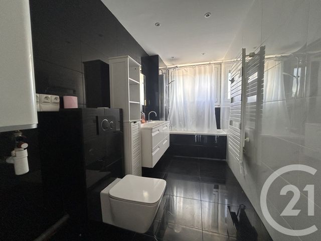 Appartement F4 à louer - 4 pièces - 76.03 m2 - LA VARENNE ST HILAIRE - 94 - ILE-DE-FRANCE - Century 21 Concordance Immobilier