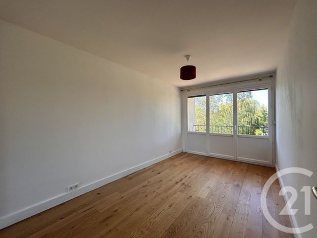 Appartement F4 à louer - 4 pièces - 76.03 m2 - LA VARENNE ST HILAIRE - 94 - ILE-DE-FRANCE - Century 21 Concordance Immobilier