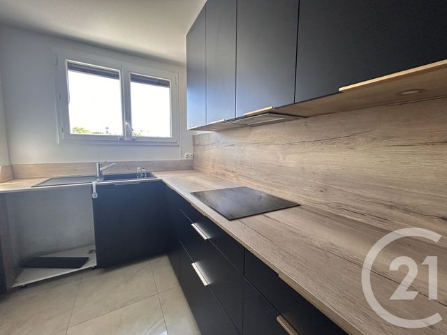 Appartement F4 à louer - 4 pièces - 76.03 m2 - LA VARENNE ST HILAIRE - 94 - ILE-DE-FRANCE - Century 21 Concordance Immobilier