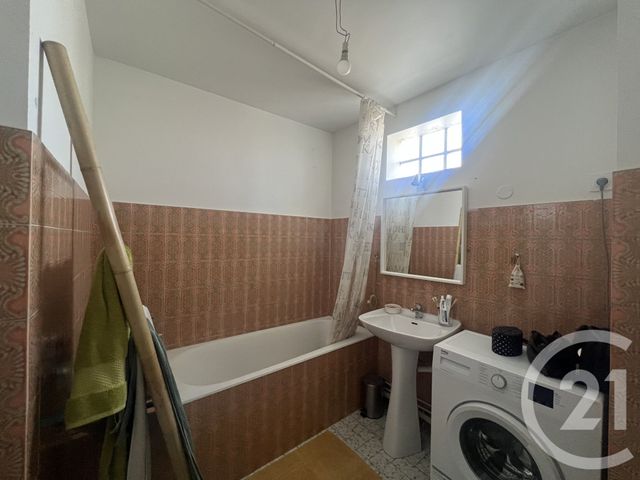 Appartement F2 à louer - 2 pièces - 53.18 m2 - ST MAUR DES FOSSES - 94 - ILE-DE-FRANCE - Century 21 Concordance Immobilier
