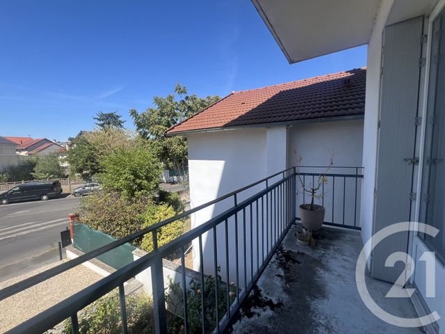 Appartement F2 à louer - 2 pièces - 53.18 m2 - ST MAUR DES FOSSES - 94 - ILE-DE-FRANCE - Century 21 Concordance Immobilier