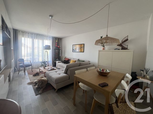 Appartement F2 à louer - 2 pièces - 53.18 m2 - ST MAUR DES FOSSES - 94 - ILE-DE-FRANCE - Century 21 Concordance Immobilier