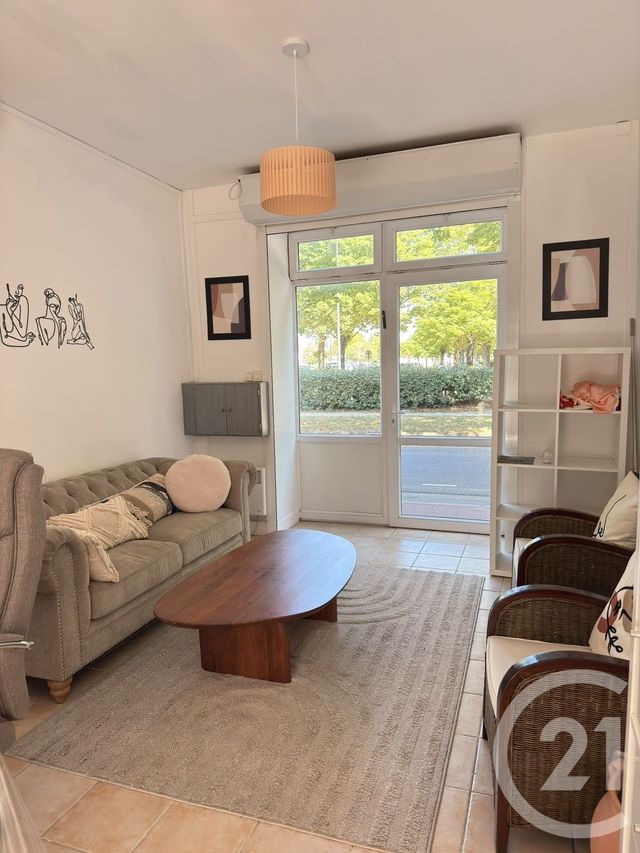 commerce à louer - 34.61 m2 - ST MAUR DES FOSSES - 94 - ILE-DE-FRANCE - Century 21 Concordance Immobilier