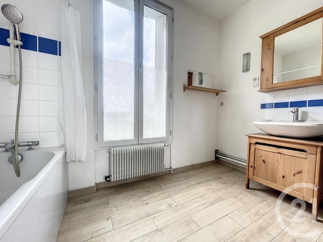 maison à louer - 5 pièces - 93.5 m2 - ST MAUR DES FOSSES - 94 - ILE-DE-FRANCE - Century 21 Concordance Immobilier