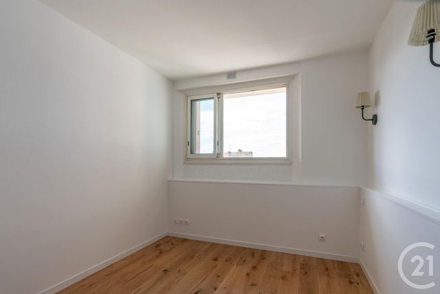 Appartement F2 à vendre - 2 pièces - 41.2 m2 - LA VARENNE ST HILAIRE - 94 - ILE-DE-FRANCE - Century 21 Concordance Immobilier
