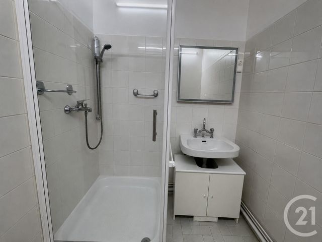 Appartement F2 à vendre - 2 pièces - 41.2 m2 - LA VARENNE ST HILAIRE - 94 - ILE-DE-FRANCE - Century 21 Concordance Immobilier