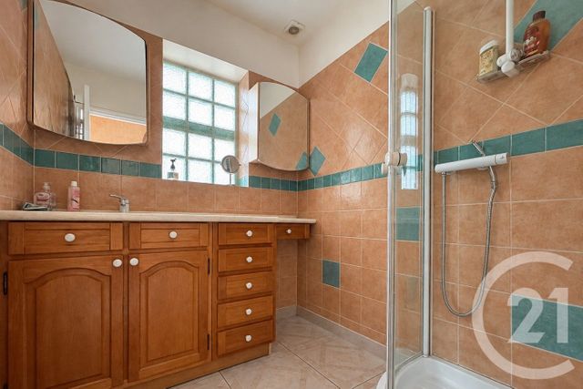 maison à vendre - 6 pièces - 127.12 m2 - ST MAUR DES FOSSES - 94 - ILE-DE-FRANCE - Century 21 Concordance Immobilier