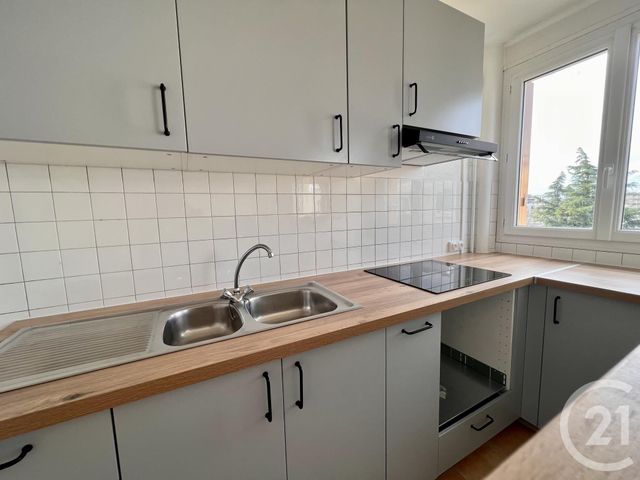 Appartement F1 à louer - 1 pièce - 31.82 m2 - ST MAUR DES FOSSES - 94 - ILE-DE-FRANCE - Century 21 Concordance Immobilier