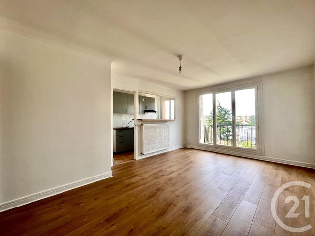 Appartement F1 à louer - 1 pièce - 31.82 m2 - ST MAUR DES FOSSES - 94 - ILE-DE-FRANCE - Century 21 Concordance Immobilier