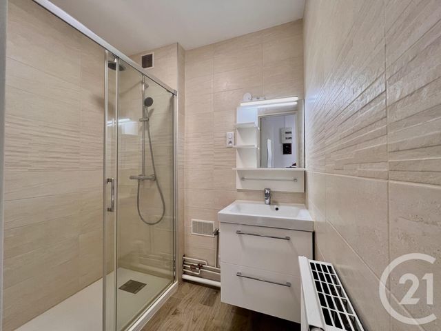 Appartement F1 à louer - 1 pièce - 31.82 m2 - ST MAUR DES FOSSES - 94 - ILE-DE-FRANCE - Century 21 Concordance Immobilier