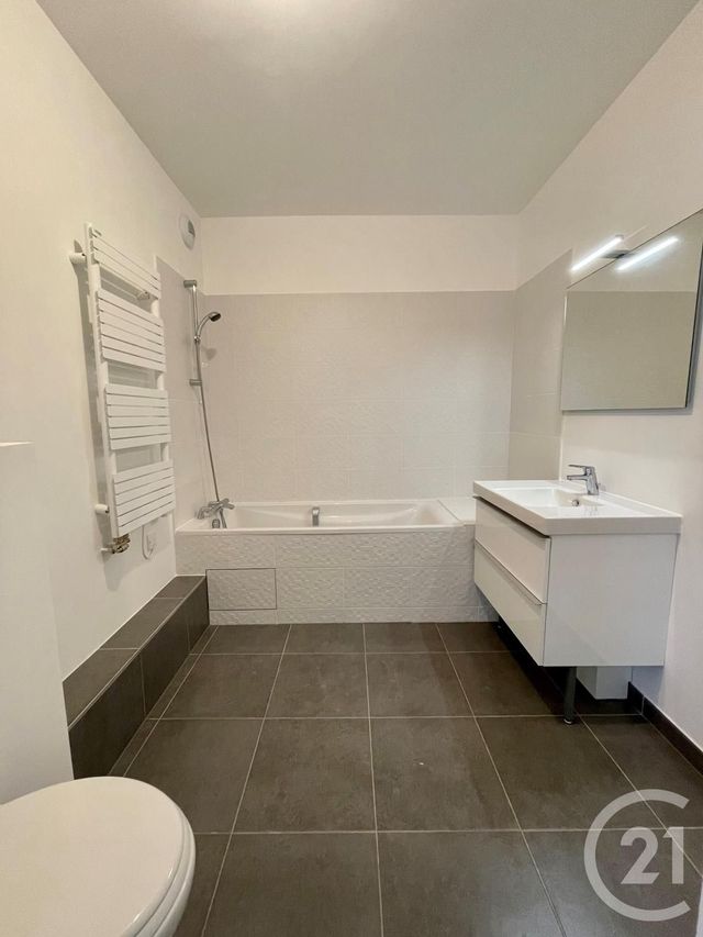Appartement F2 à louer - 2 pièces - 43.1 m2 - ST MAUR DES FOSSES - 94 - ILE-DE-FRANCE - Century 21 Concordance Immobilier